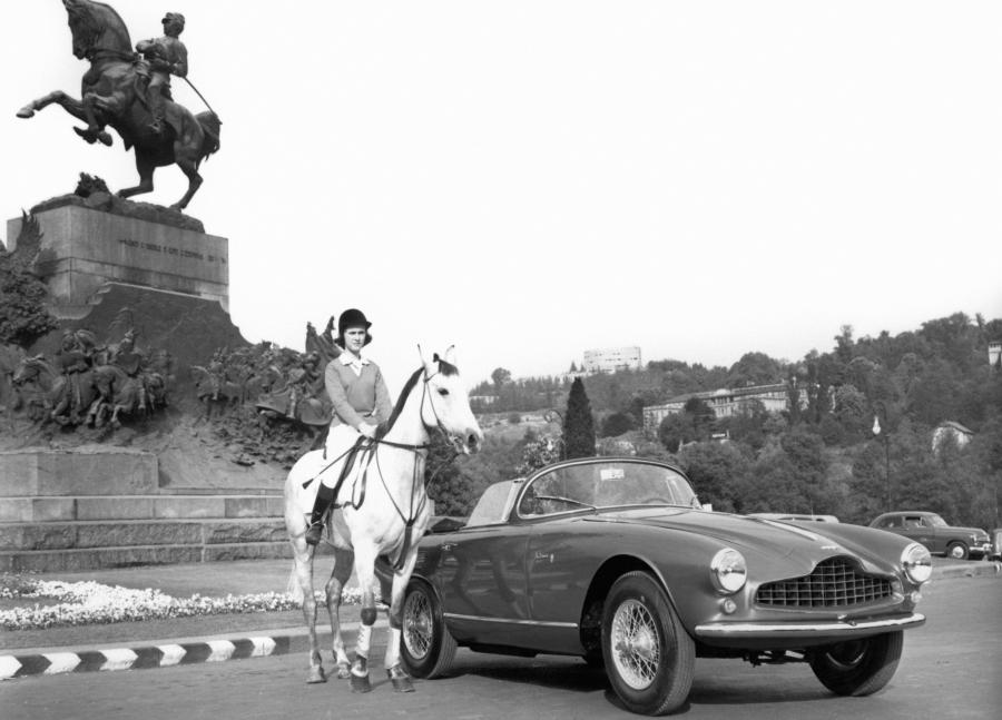  Aston Martin DB2/4 Cabriolet (LML/762) 1955 года  (фото 2 из 6)